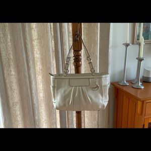 GOOB SALE❤️❤️ Coach Cream Leather satchel